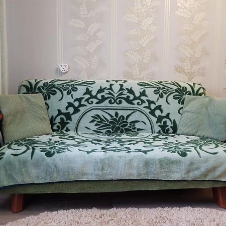Apartment On Metro Mihalova Мінськ Екстер'єр фото